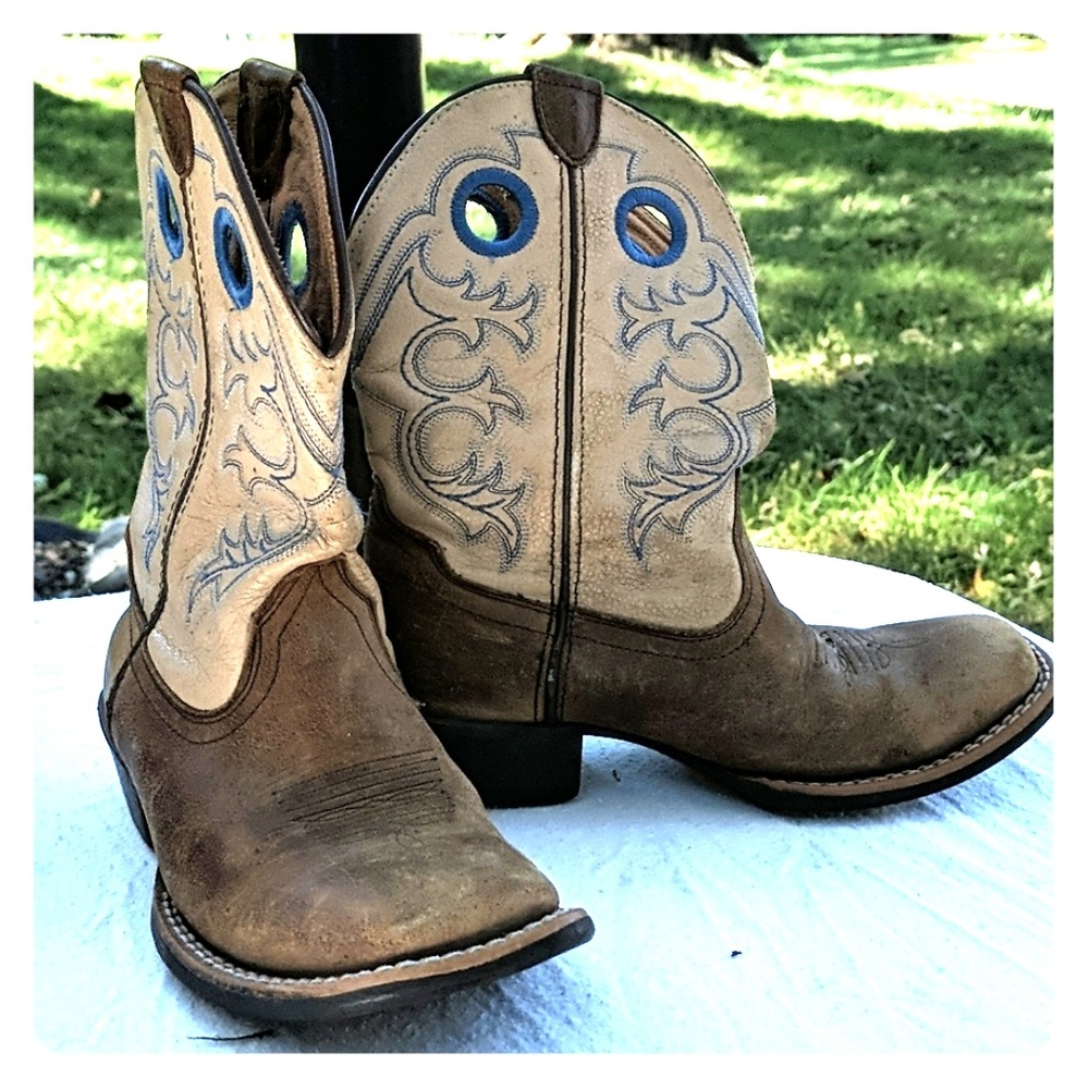 Ariat Cowboy boots for kids